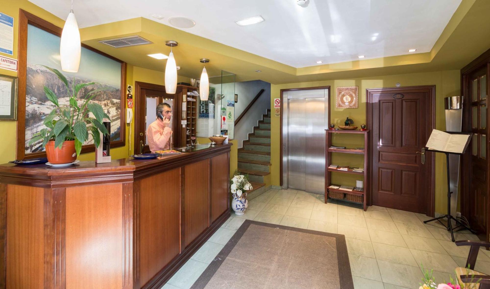 Gran Hotel Rural Cela Belmonte De Miranda Екстериор снимка