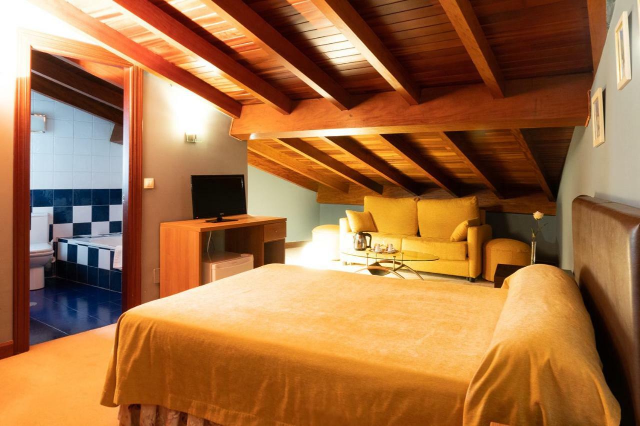 Gran Hotel Rural Cela Belmonte De Miranda Екстериор снимка